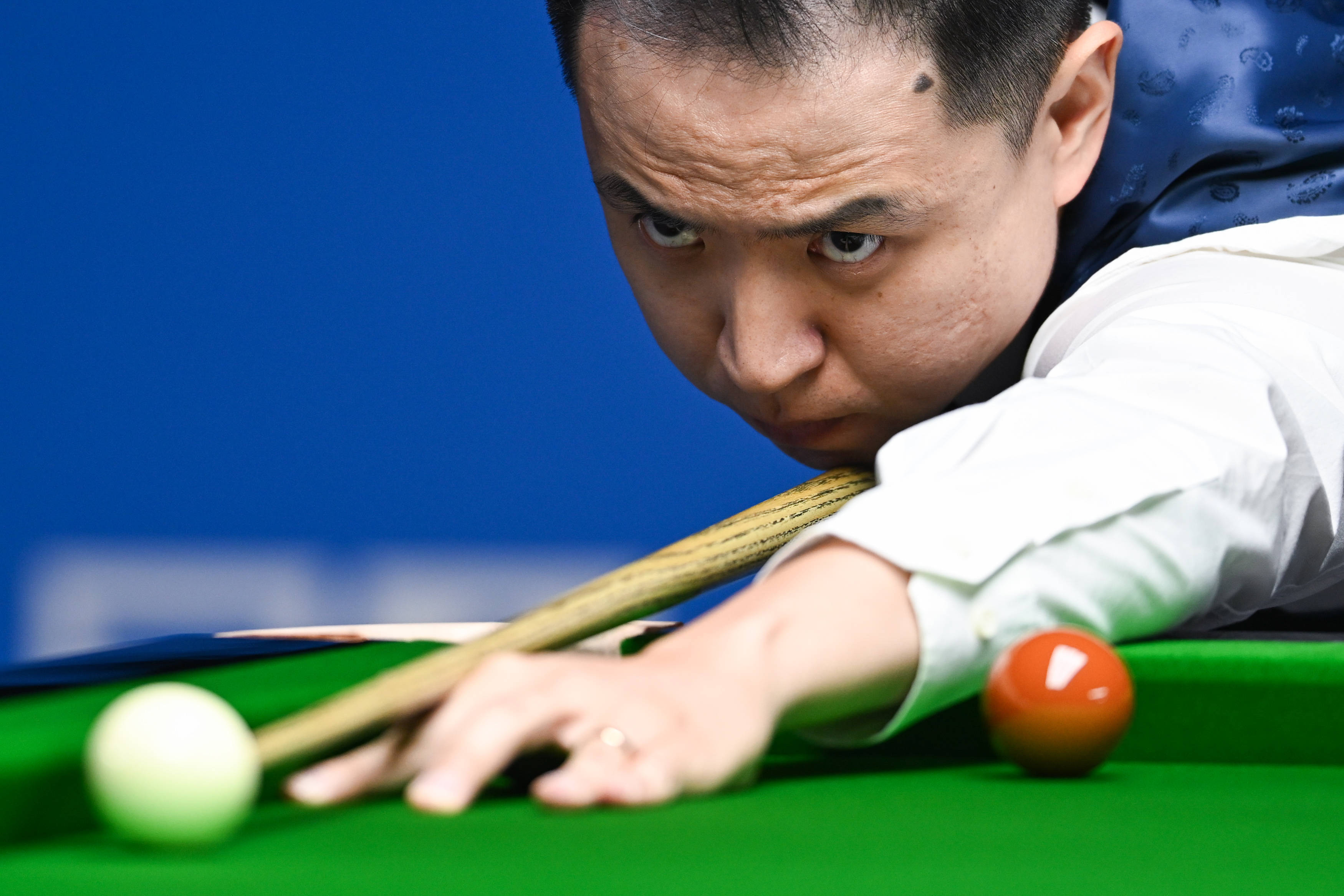 奪小組頭名 奪小組頭名